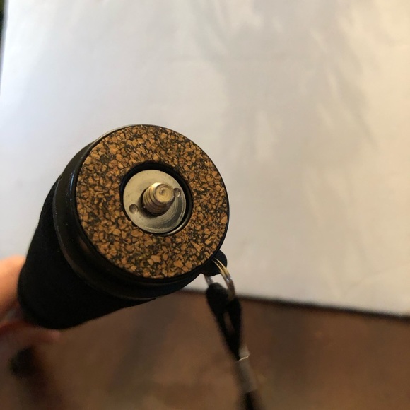 Canon Monopod. - Picture 2 of 4